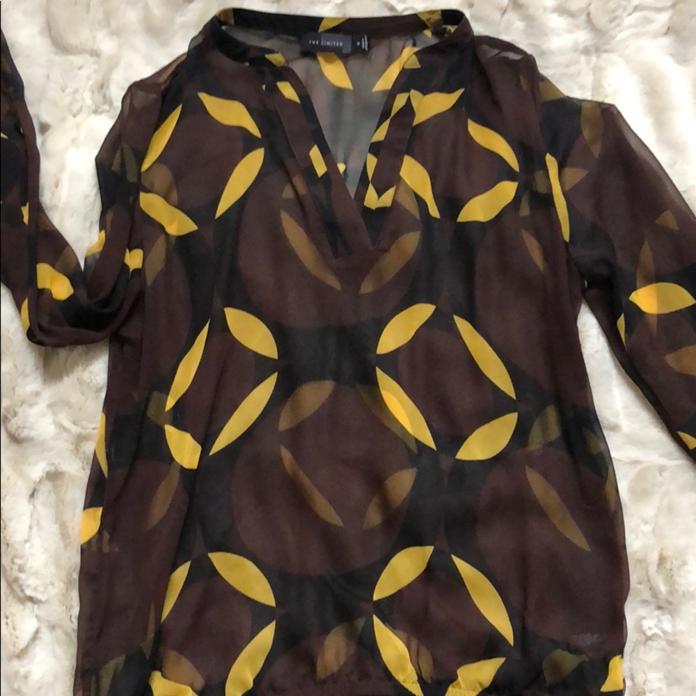 Limited sheer work top